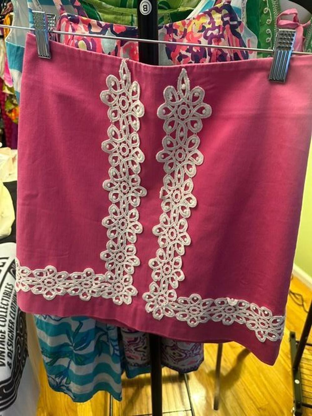 Lilly Pulitzer Mini Mara Pink Skirt with Lace Applique EUC Size 0